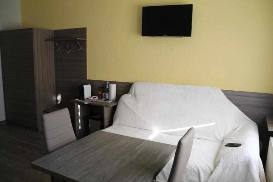Pension Florion Bernburg Exterior photo